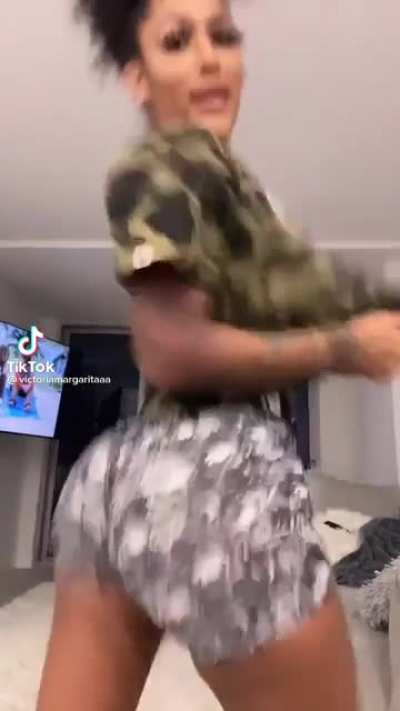 TikTok : @vict<wbr>oriam<wbr>argar<wbr>itaaa