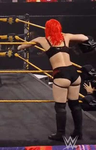 Gigi jiggles