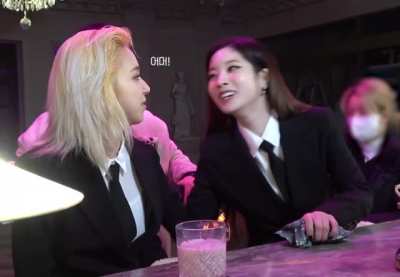 Dahyun & Chaeyoung