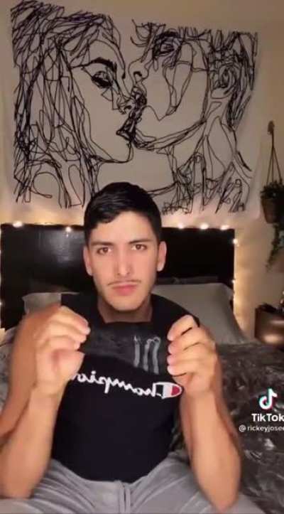 Me after stealing all of Sett’s c*m socks
