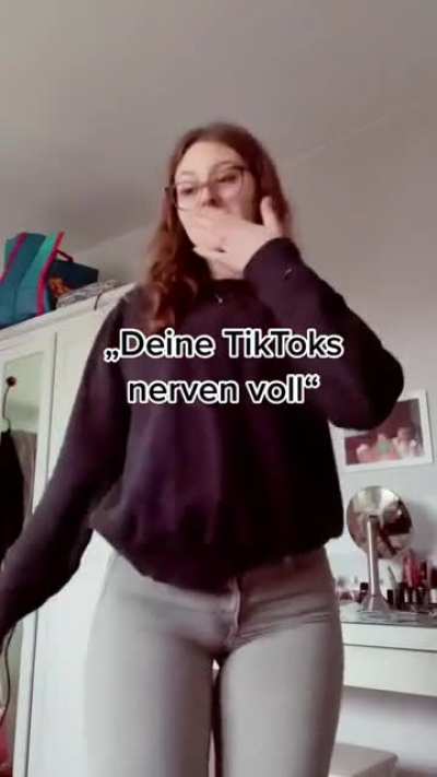 German thot with big 🍑