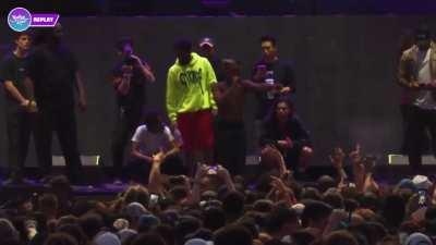 X’s closing speech for his Rolling Loud 2017 set 🖤