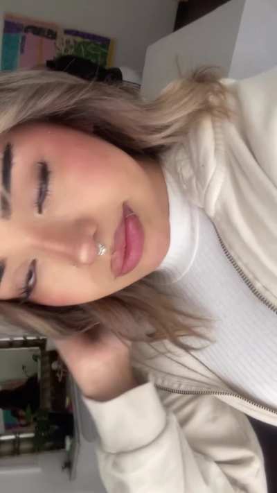 Which hole you are cumming in first?
