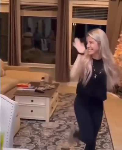Alexa dancing Tik tok 2022