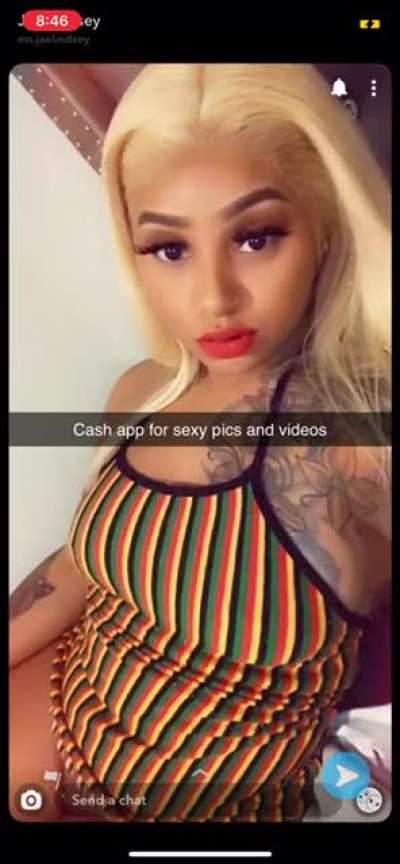 Coochie flash and tittie out 😍🐐👀