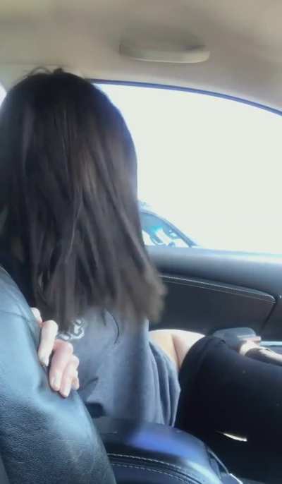 Teen girl fingers her ass before class 