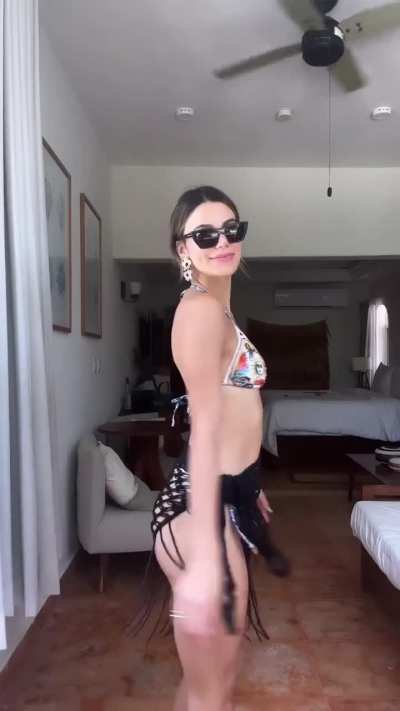 Vacation mode August 2023