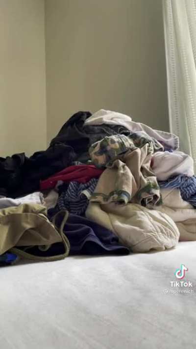 He tried to scream but his head was under laundry.