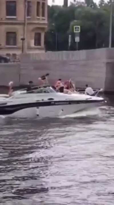 WCGW climbing to the bow without paying attention to your surroundings