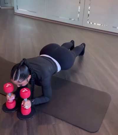GYM BOOTY