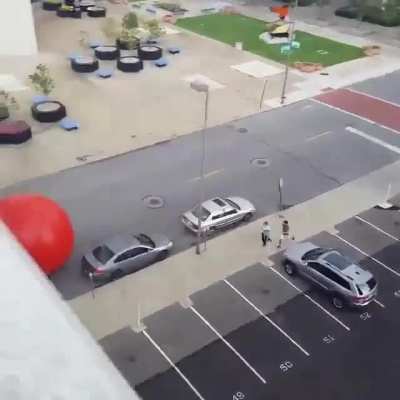 My ball people need me!