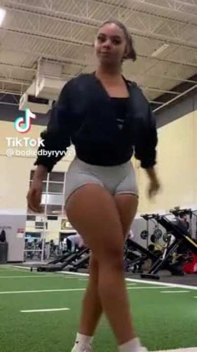 @bodi<wbr>edbyr<wbr>yvver both phat 🍑🐱