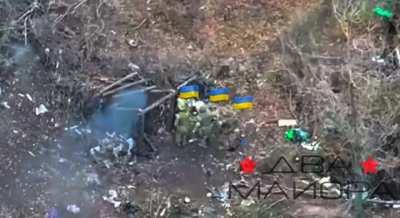3 Ukrainians from the 71st Jaeger brigade are killed by a lone Russian soldier. This takes place in the Northern Bank Of The Sukhie Yaly River, video was published 01/08/2025