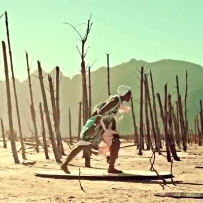 (Crosspost from r/interestingasfuck) Ballerina Kitty Phetla performing a rain dance in the middle of the nearly empty Theewaterskloof Dam in South Africa in 2017.