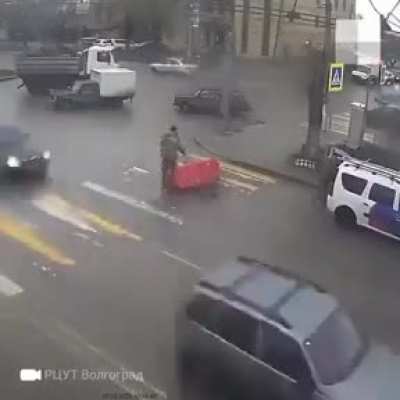 Чёртовы дорожники!!! Даже блок нормально поставить не могут!