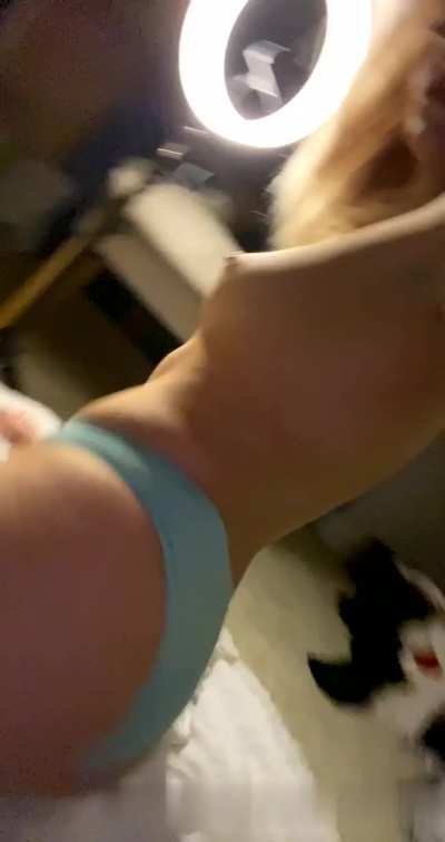 22F Everyone Horny right now. Available now sexting video call.<wbr>👻aria<wbr>45411