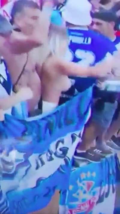 Argentine fan celebrating World Cup win forgets she’s in Qatar