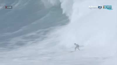 Luke Shepardson catches the biggest wave at Eddie 2023