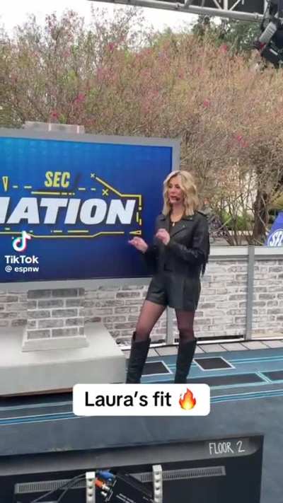 Love her outfit