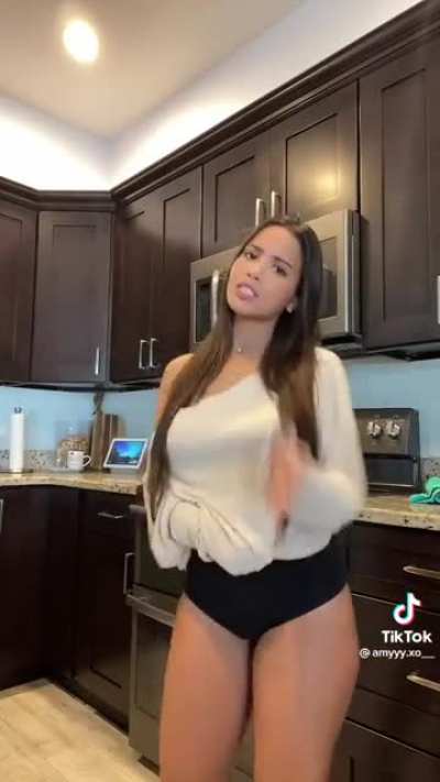 God damn Amy , I’m tryna put a baby in you!