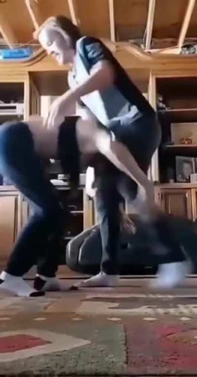 Kadın öldü amk