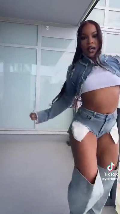 😍