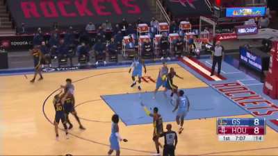 [Highlight] Curry's pump fakes Kevin Porter Jr and hits the three