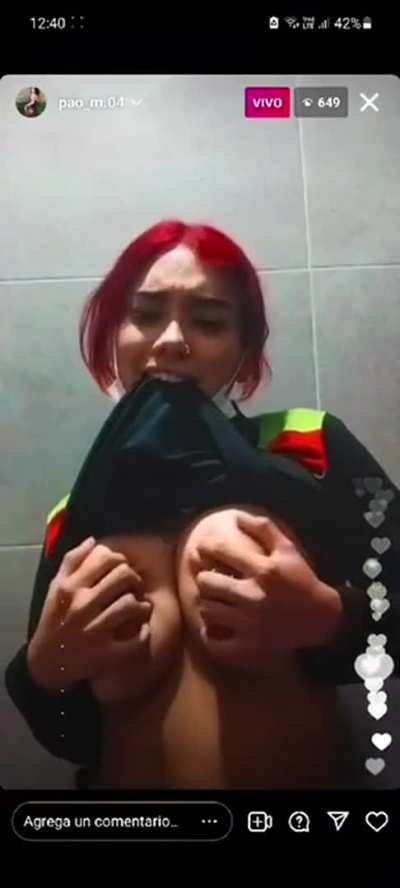flash boobs