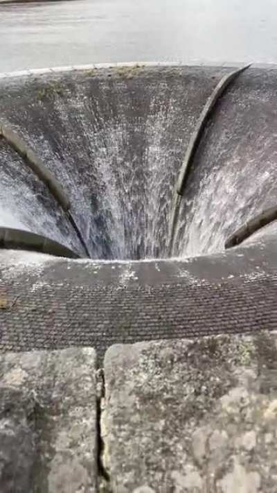 Water reservoir