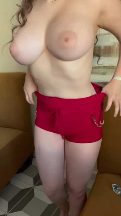 I get told non-stop that my boobs are fake, can fake books jiggle and bounce like this