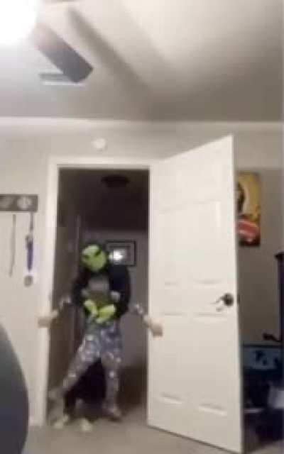 Pyro kidnapping kids to groom