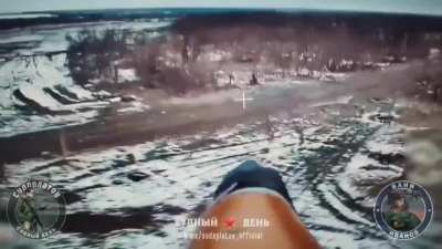 Russian fiber-optic drones hit Ukrainian Gyurza and an abandoned Bradley IFV- Peschanoye-Zverevo