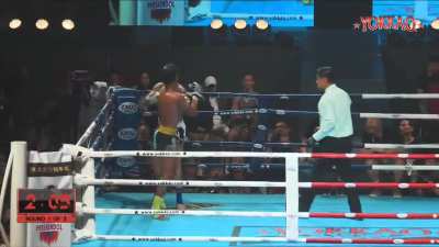 Superlek Shows What Happens When Thai Fighters Choose To Fight Agressively In Round 1 (Superlek vs Opazos)