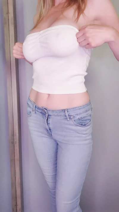 Flashing Milf Gif