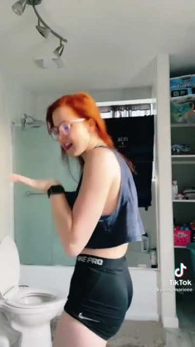 Don't you just love redheads?