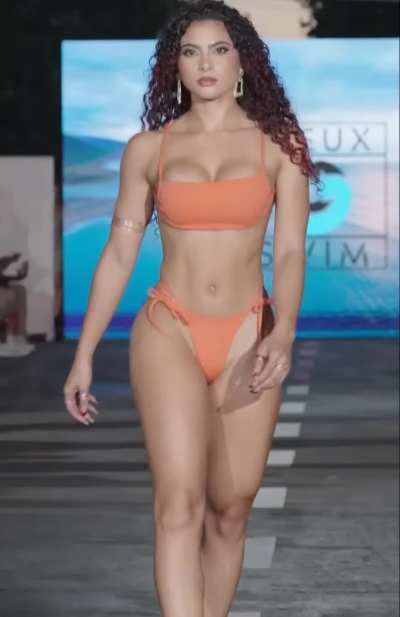Nia Piedra - Mieux Swim, Miami Swim Week 2025 (Slow motion version)