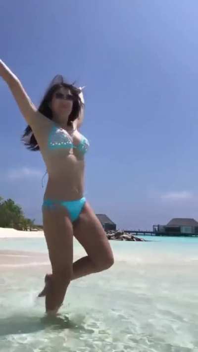 Elizabeth Hurley