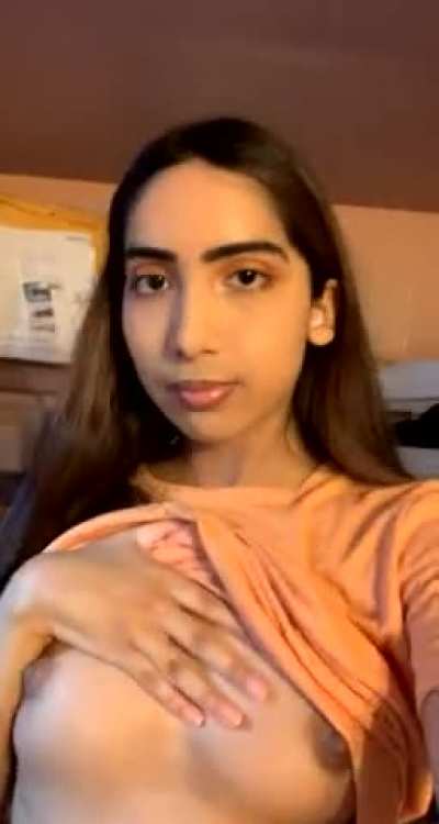 suck my mexican tits papí