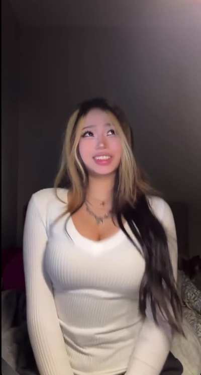 Annie Zheng