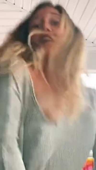 @smellybrielley