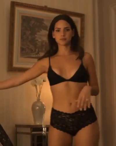 Adria Arjona