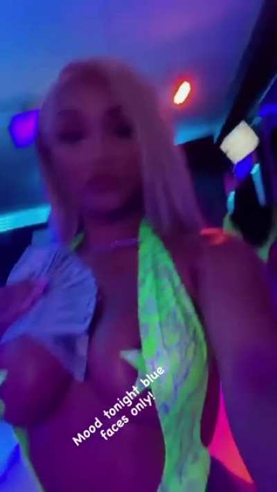 💚🤍