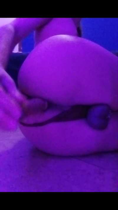 Training to make my pussy even more breedable 🥵