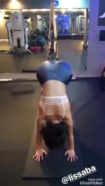 Nina Dobrev GIF by ferregoantaryon