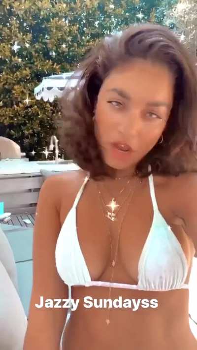 Vanessa Hudgens