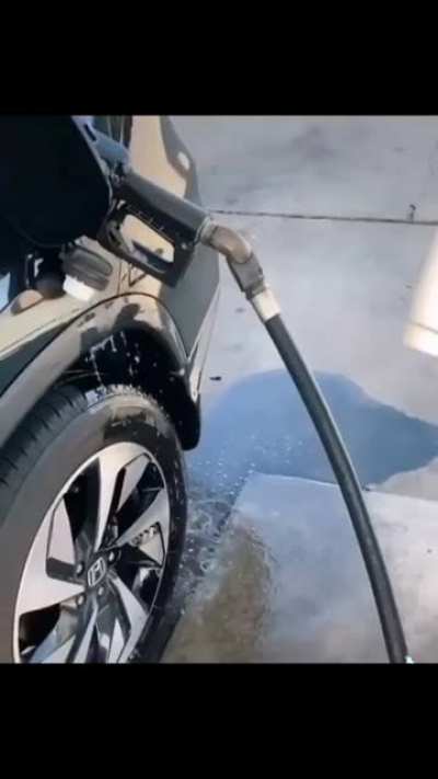How do you stop the gas machine?