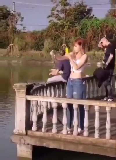 L