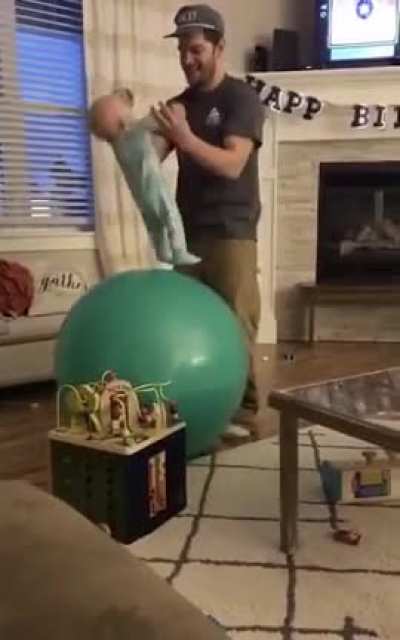 Today's funniest video award goes to...
