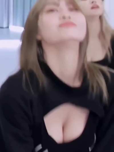 Momo - TWICE