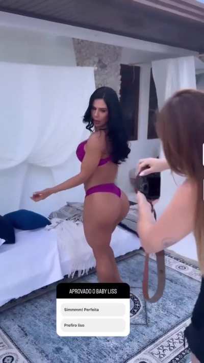 Queen Eva Andressa 